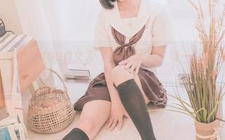 感受“Messie Huang女友”写真艺术：每一张原图散发出的独特气息.txt